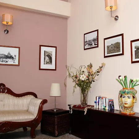 Bed & Breakfast La Collegiata CTA